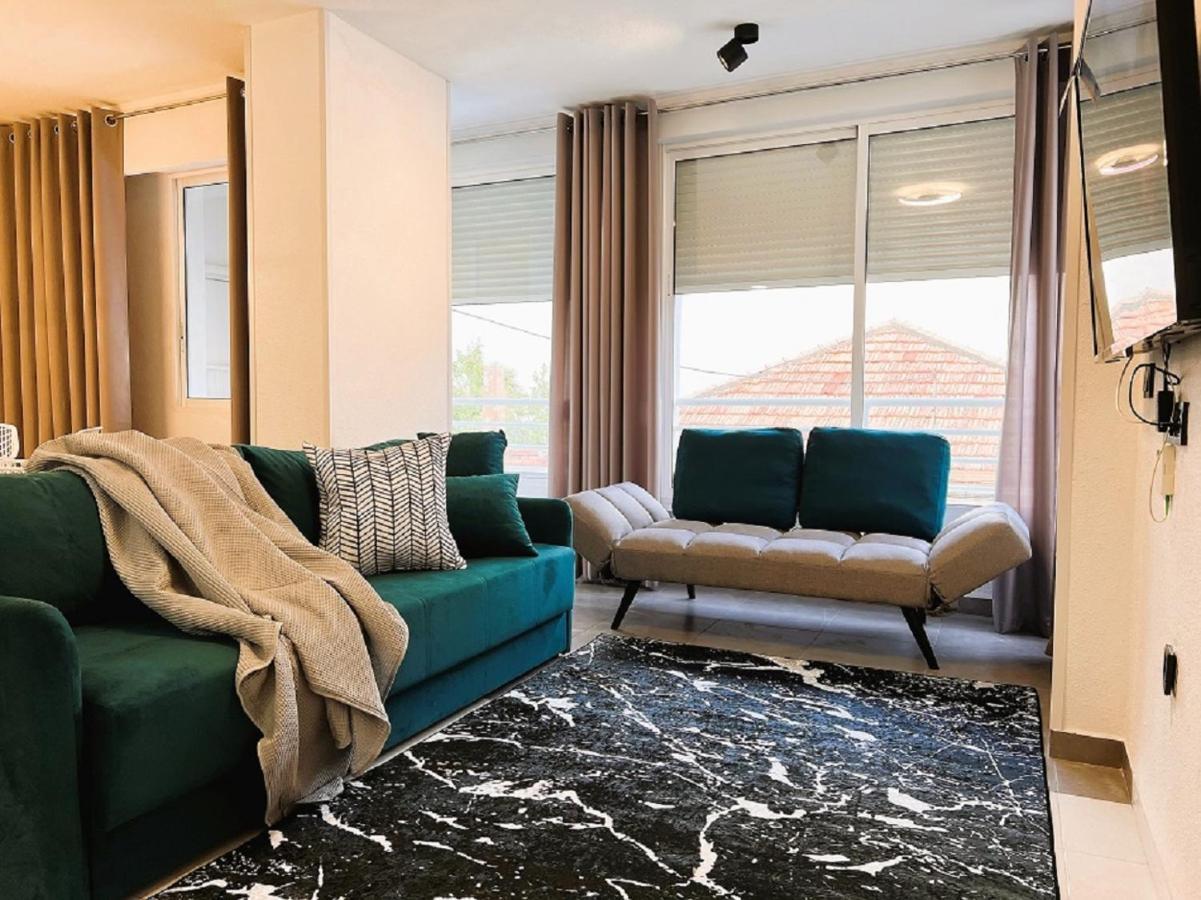 Holiday Suite Virgin De La Paloma Torrevieja Exteriör bild